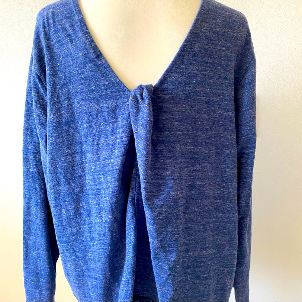 Pure Jill beautiful cotton and spandex long sleeve top with twisted back